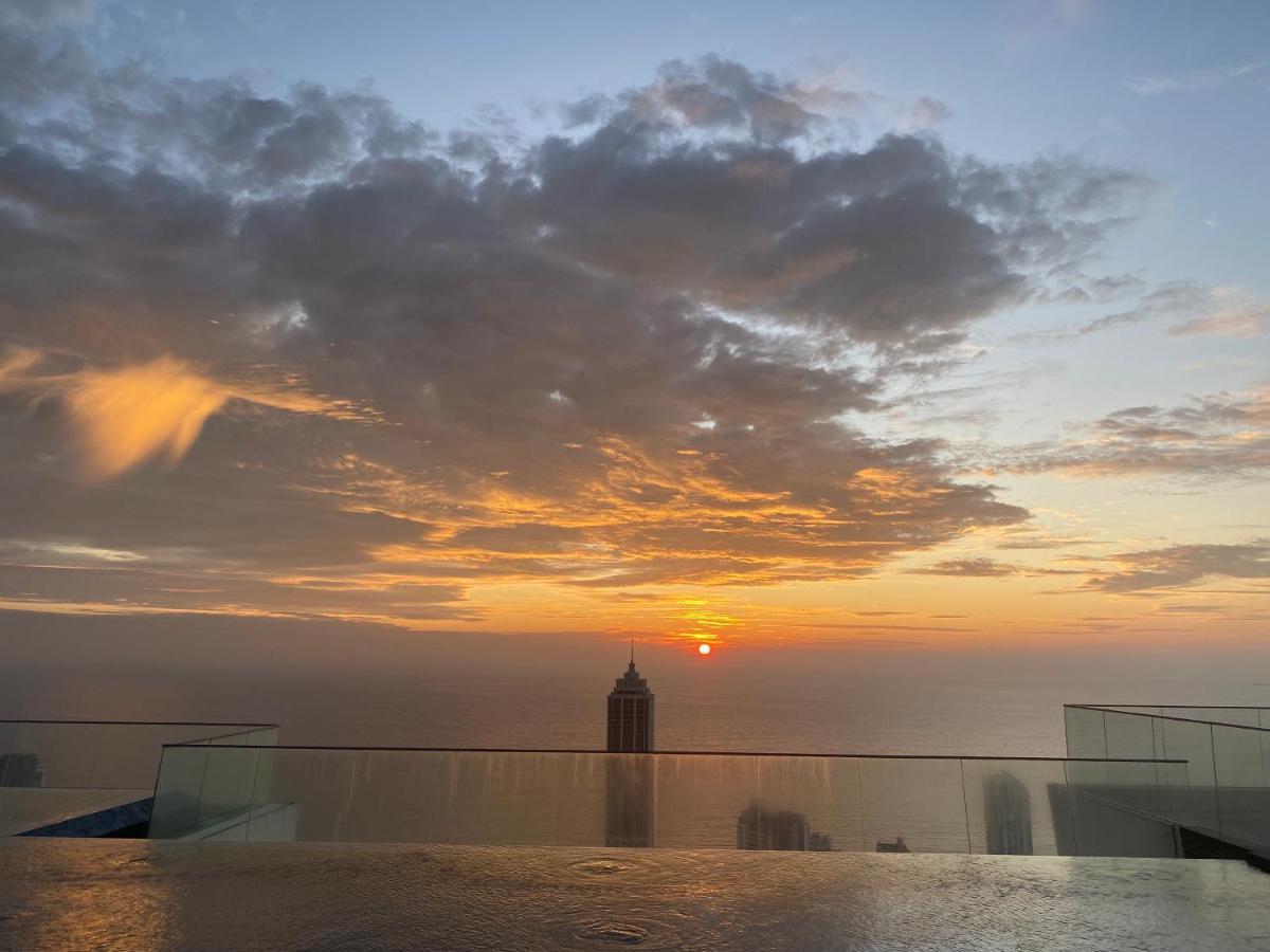 Altair Colombo - View, Location, Ultra Luxury! Apartment Luaran gambar